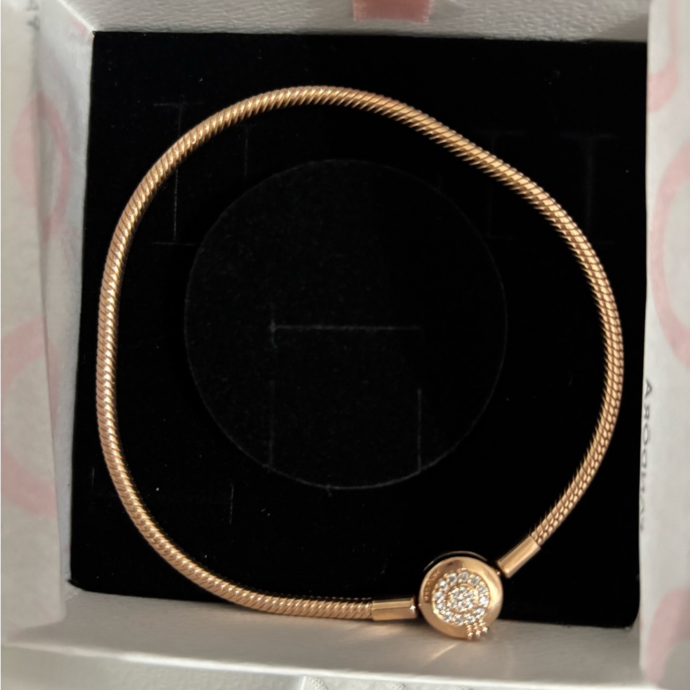 Pandora Elegant Rose Gold Bracelet with Sparkling Charm